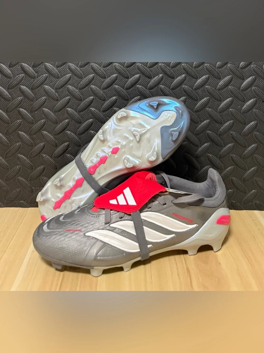 Adidas Predator Elite Fold-Over Tongue FG Soccer Cleats Gray JR3311 Youth Size 5